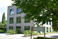 Thumbnail: Buitenkant gebouw Driehuis op domein Miksebaan 