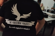 Thumbnail: Repetitie De Vreemde Vogels Dario Met T Shirt