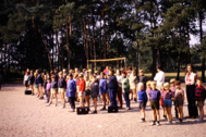 Thumbnail: Oude foto van grote groep kinderen