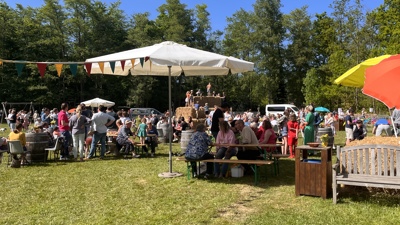 Artikelfoto: Groep mensen tijdens opendeurdag 